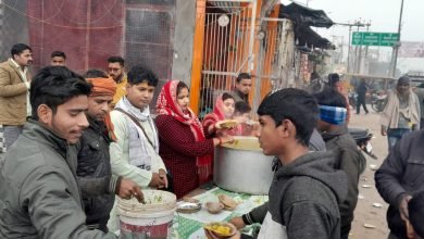 बदायूं: मकर संक्रांति के अवसर पर खिचड़ी भोज कार्यक्रम हुआ,लोगों ने लिया प्रशाद का आनंद