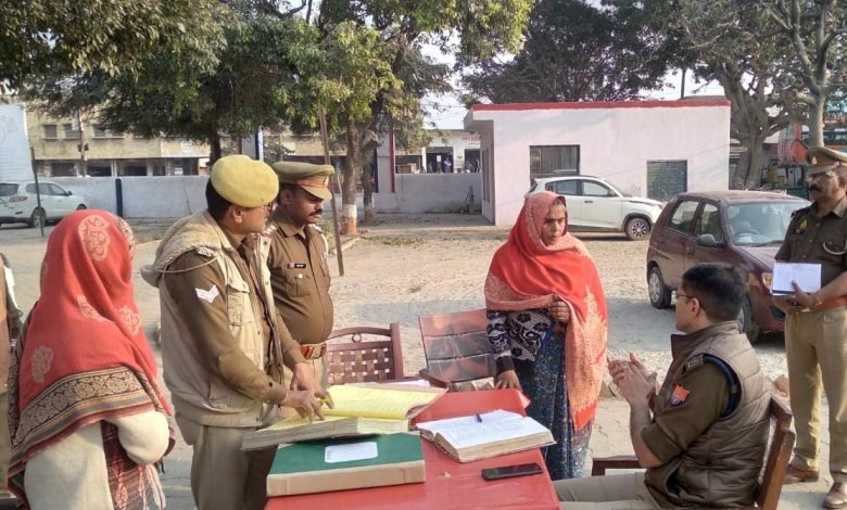 एसपी ने किया अमांपुर कोतवाली का औचक निरीक्षण, मचा हड़कंप