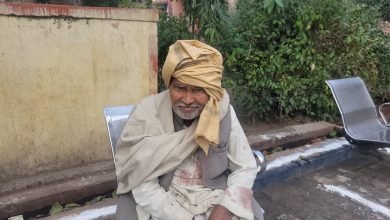 शराब के लिए पैसे नहीं दिए तो बुजुर्ग पिता के साथ कलयुगी बेटे ने मारपीट कर दी