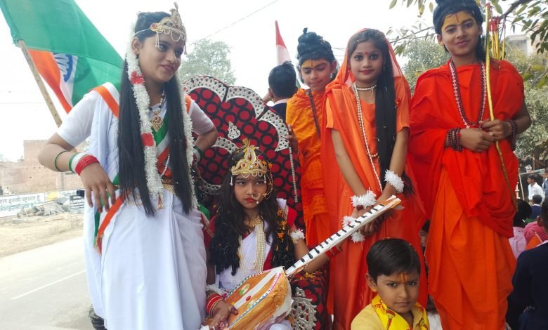 मानपुर नगरिया में स्कूली बच्चों ने सांस्कृतिक कार्यक्रमों की दी प्रस्तुति