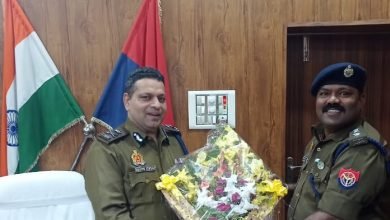 अलीगढ़: कासगंज पुलिस अधीक्षक ने डीआईजी रेंज को नव वर्ष की दी शुभकामनाएं, डीआईजी ने कासगंज पुलिस की सराहना