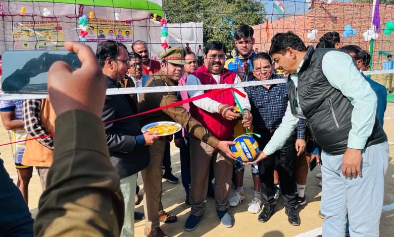 उस्ताद बदरुल हसन मेमोरियल राज्यस्तरीय वॉलीबॉल टूर्नामेंट उस्ताद बदरुल हसन मेमोरियल राज्यस्तरीय वॉलीबॉल टूर्नामेंट