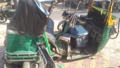 कार-टेम्पो की भिड़ंत में कई घायल,रेफर