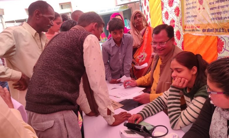 स्वास्थ्य मेगा शिविर में 27 की काउंसिलिंग, 348 का इलाज