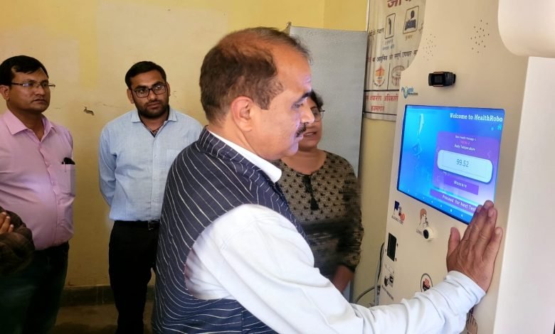 सीडीओ ने पटियाली सीएचसी का किया औचक निरीक्षण, सीएचसी को व्यवस्थाएं देख संतुष्ट नजर आए सीडीओ