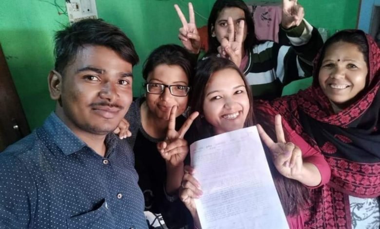 मानपुर नगरिया के तीन होनहार बनें उपनिरीक्षक-देव