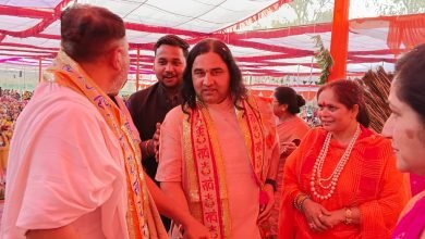 रंग पंचमी के पर्व पर रंग बिरंगे रंगों से रंगीन नजर आई तीर्थ नगरी की गलियां