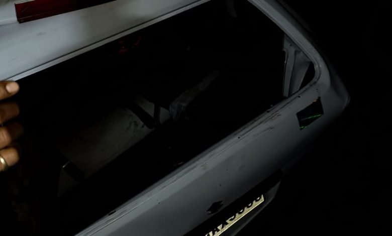 अनियंत्रित ईको कार पलटने से पांच घायल, एक रैफर अनियंत्रित ईको कार पलटने से पांच घायल, एक रैफर