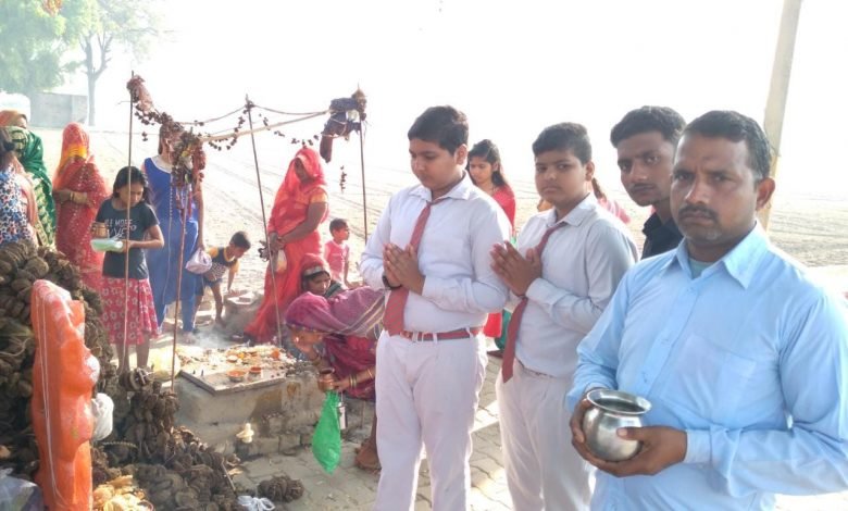 शीतला माता की पूजा के लिए मंदिरों में उमड़ा जनसैलाब