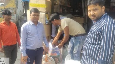 कासगंज: अमांपुर में चला पॉलिथीन जब्त करो अभियान