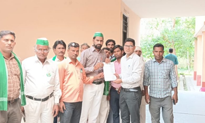 बीकेयू स्वराज ने ओलावृष्टि एवं बारिश से फसल के लिए हुए नुकसान को लेकर मुख्यमंत्री के लिए सौंपा ज्ञापन बीकेयू स्वराज ने ओलावृष्टि एवं बारिश से फसल के लिए हुए नुकसान को लेकर मुख्यमंत्री के लिए सौंपा ज्ञापन