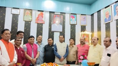 उतर प्रदेश उधोग व्यापार मंडल के पदाधिकारियों ने विधायक हरिओम वर्मा से की मुलाकात