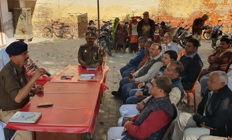 पुलिस ने शांतिपूर्ण त्योहार मनाने की अपील की