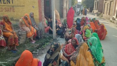 कछला में ई रिक्शा पलटने से युवक की मौत