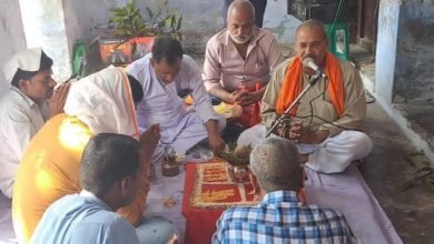 रामजानकी मंदिर में चल रहे दो दिवसीय अखंड रामायण पाठ का समापन हवन-यज्ञ के साथ हुआ।