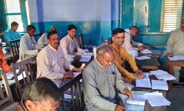 वार्षिक उत्तर पुस्तिकाओं का मूल्यांकन हुआ शुरू वार्षिक उत्तर पुस्तिकाओं का मूल्यांकन हुआ शुरू