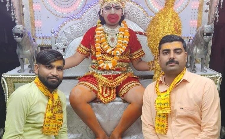 हनुमान जी की झांकी रही आकर्षण का केन्द्र, उतारी गई आरती हनुमान जी की झांकी रही आकर्षण का केन्द्र, उतारी गई आरती