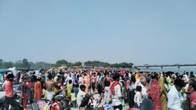 उत्तर प्रदेश: कासगंज दशहरा पर लाखों श्रद्धालुओं ने लगाई गंगा में आस्था की डुबकियां