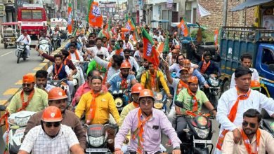 कासगंज: मीना महेश्वरी के समर्थन में विशाल बाइक रैली निकाली