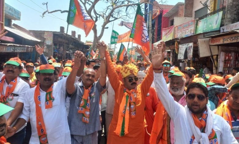 भाजपा प्रत्याशी कामनी गुप्ता की रैली का हुआ आयोजन;