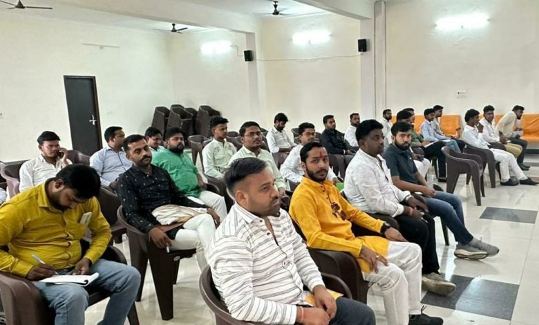 कासगंज: भाजपा युवा मोर्चा की जिला कार्य समिति की बैठक संम्पन्न