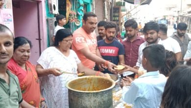 पूर्व चेयरमैन सत्यप्रकाश गुप्ता की पुण्यतिथि पर किया हवन यज्ञ और भंडारा