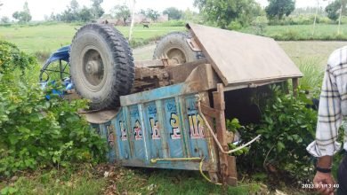 गंगा स्नान से लौट रहे श्रद्धालुओ से भरी ट्रैक्टर ट्रॉली पलटी, 7 घायल