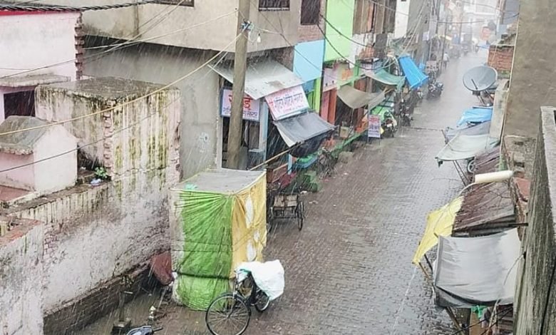 अमांपुर में हल्की बूंदाबांदी के साथ तेज हवाओं से गर्मी से राहत