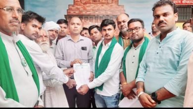किसानों की बर्बाद हुई फसलों की उचित मुआवजे की मांग,भाकियू स्वराज ने ज्ञापन सौपा