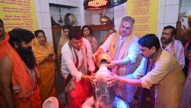 भिलाई में अजय जामवाल ने किया रूद्रामहाभिषेक, पूजा-अर्चना के बाद दया सिंह के निवास गए, परिजनों से की मुलाकात, दो घंटे तक महाभिषेक में हुए शामिल