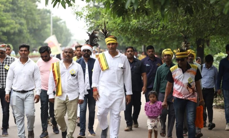 बूढ़ादेव के जयकारे से भक्तिमय हुआ भिलाई, आदिवासी समाज ने निकाली मौन रैली