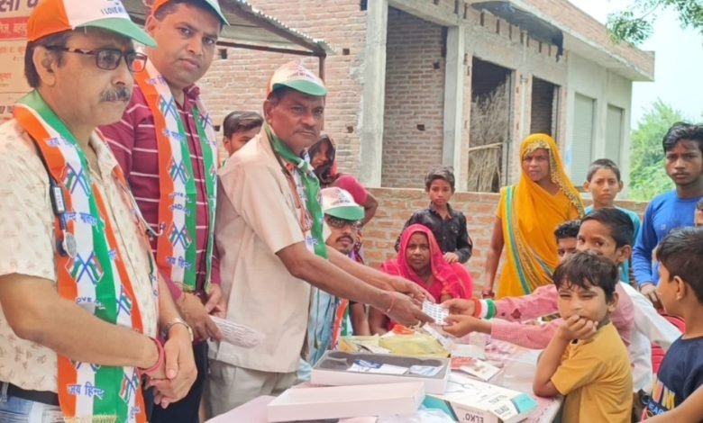 कासगंज:भाजपा चिकित्सा प्रकोष्ठ ने लगाया चिकित्सा शिविर