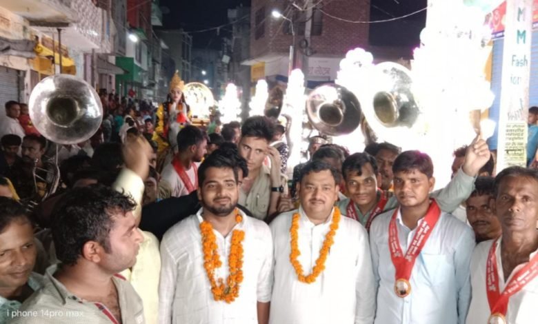 अमांपुर में निकली वीरांगना रानी अवंतीबाई की शोभायात्रा