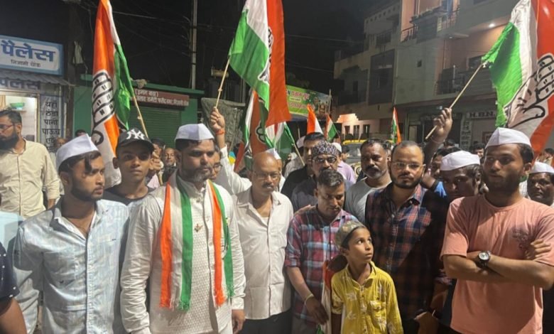 भिलाई: काग्रेंस उम्मीदवार बनने के लिए निकाली रैली हुआ जगह जगह स्वागत, काग्रेंस जिलाध्यक्ष को सौपा आवेदन फॉर्म भिलाई: काग्रेंस उम्मीदवार बनने के लिए निकाली रैली हुआ जगह जगह स्वागत, काग्रेंस जिलाध्यक्ष को सौपा आवेदन फॉर्म