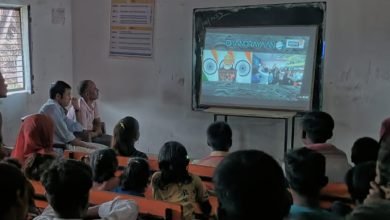 चंदा मामा अब नहीं रहा दूर-रतन प्रकाश