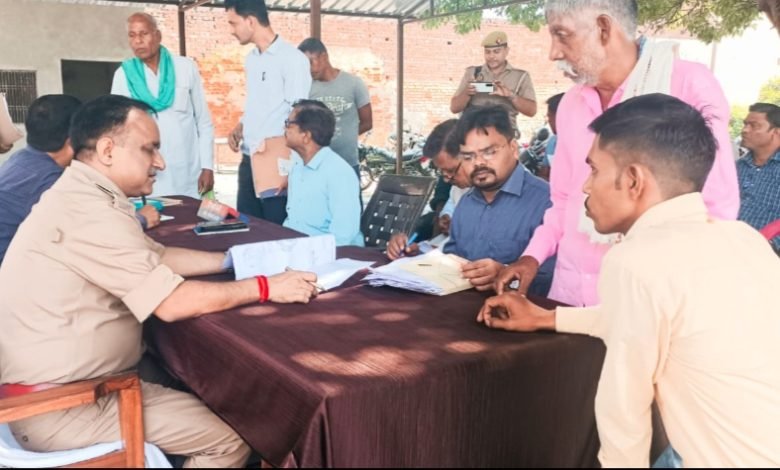 समाधान दिवस में आई 16 शिकायते 6 का हुआ निस्तारण समाधान दिवस में आई 16 शिकायते 6 का हुआ निस्तारण