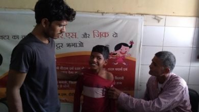 बंदरों के बढ़ते आतंक से अमांपुर के लोग परेशान