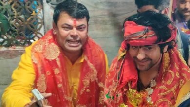 बागेश्वर धाम सरकार पंडित धीरेंद्र शास्त्री का भिलाई आना पक्का, दया सिंह ने मैहर मंदिर में मुलाकात कर लिया आशीर्वाद