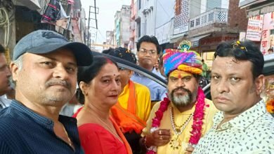 चित्रगुप्त भगवान की चरण पादुका यात्रा पर खूब बरसे फूल, जगह-जगह हुआ स्वागत