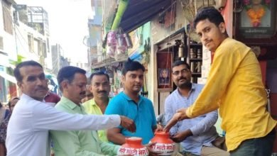 अमांपुर में नगर पंचायत ने चलाया एक मुठ्ठी मिट्टी-चावल अभियान