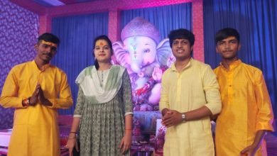 सैकड़ो भक्तों ने गणेश जी के दर्शन कर पूजा अर्चना की