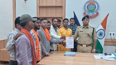 भारतीय जनता युवा मोर्चा जिला भिलाई ने एसपी शलभ सिन्हा को सौंपा ज्ञापन