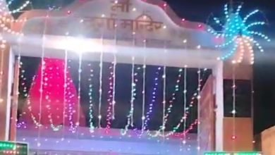 कासगंज: दुल्हन की तरह सजा माँ दुर्गा मंदिर, सैकड़ों भक्तों ने की पूजा अर्चना