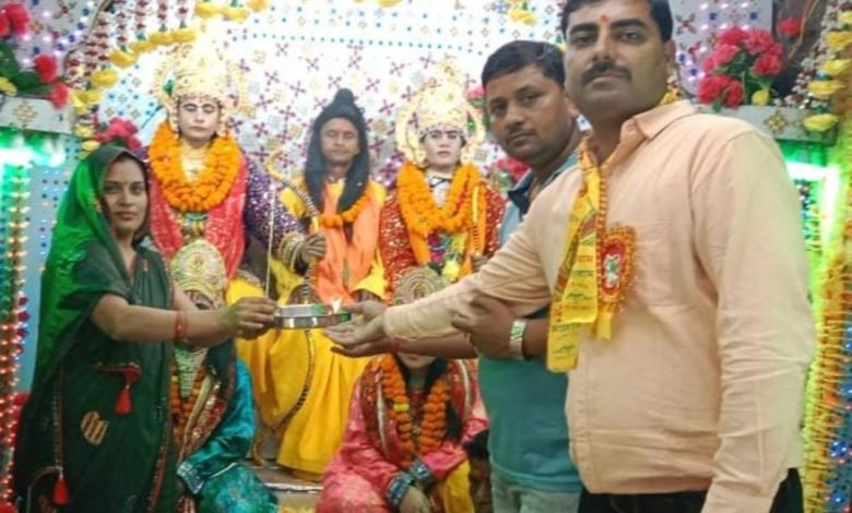 अमांपुर में बैंडबाजों के साथ निकाली गई श्रीराम की बरात