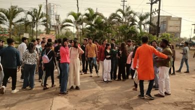 न्यू वसंत में फ़िल्म-:”12th फैल” देख भिलाई के स्टूडेंट्स ने IPS बनने का जुनून दिखाया