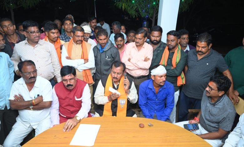 पाटन मे युवक हमला,सांसद पहुंचे रिपोर्ट दर्ज कराने