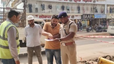 रायपुर से दुर्ग रोड होटल अमित इंटरनेशनल से चन्द्रामौर्या चौक तक सर्विस रोड भारी वाहनो लिए प्रतिबंधित रहेगा