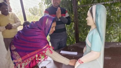 कासगंज:सेंट वी 0एन0 स्कूल में मनाई गई कमला देवी की पुण्यतिथि