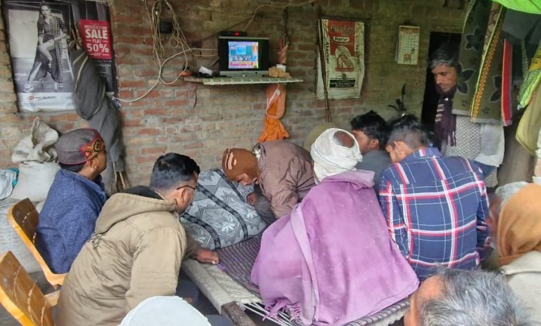 कासगंज:नगरिया मण्डल के सभी बूथों पर मन की बात कार्यक्रम का प्रसारण कार्यकर्ताओं ने सुन कासगंज:नगरिया मण्डल के सभी बूथों पर मन की बात कार्यक्रम का प्रसारण कार्यकर्ताओं ने सुन