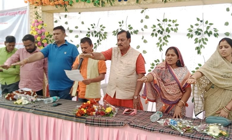 केंद्र सरकार की योजनाओं की लाभ अंतिम छोर तक पहुंचे – सांसद विजय बघेल